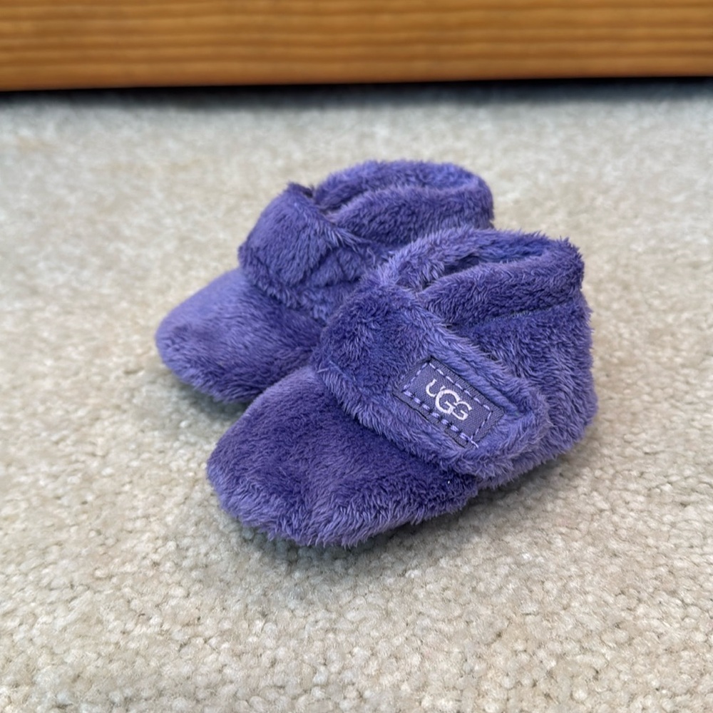 Ugg Purple Bixbee Baby Ankle Bootie size 0/1. New without box.